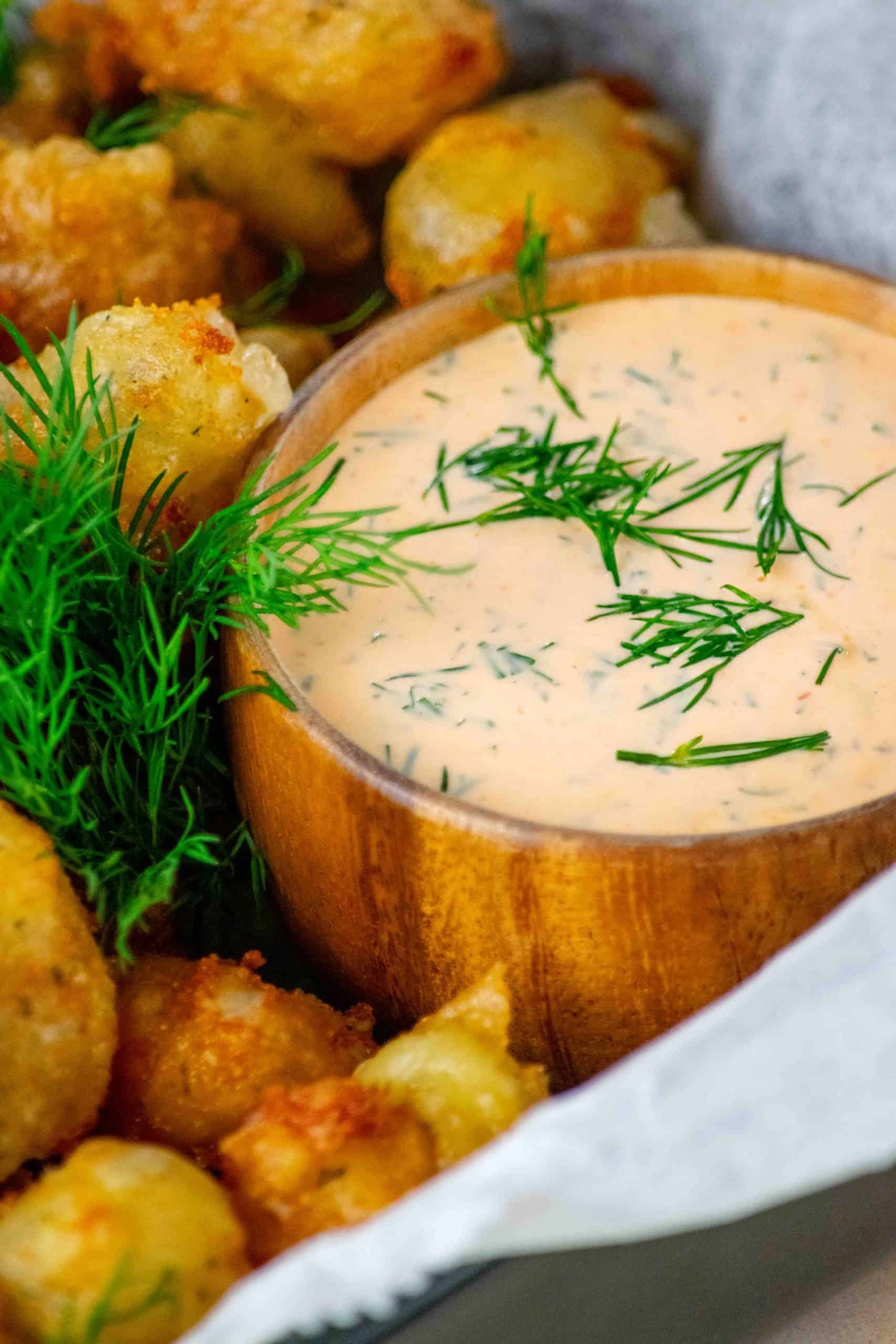 sriracha dill dip