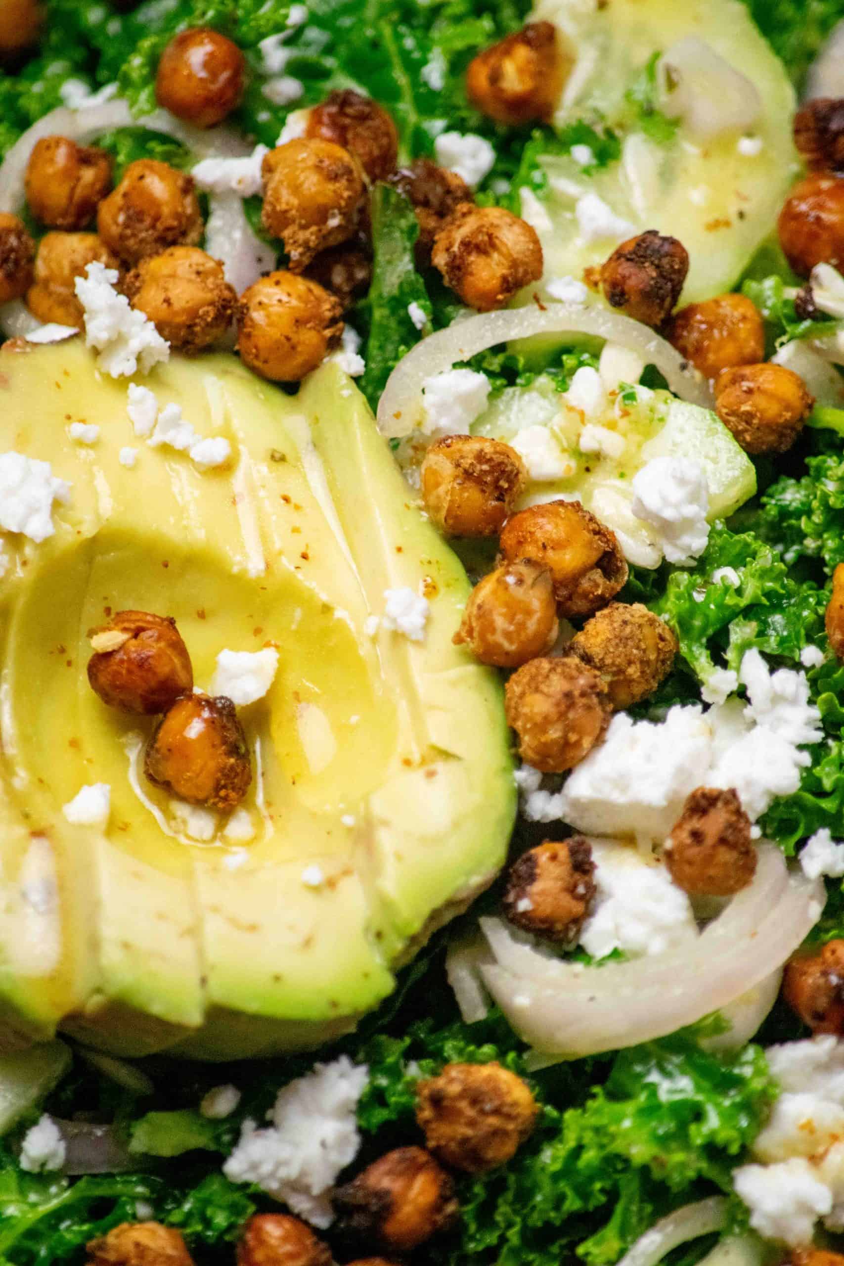 Kale salad with chickpeas