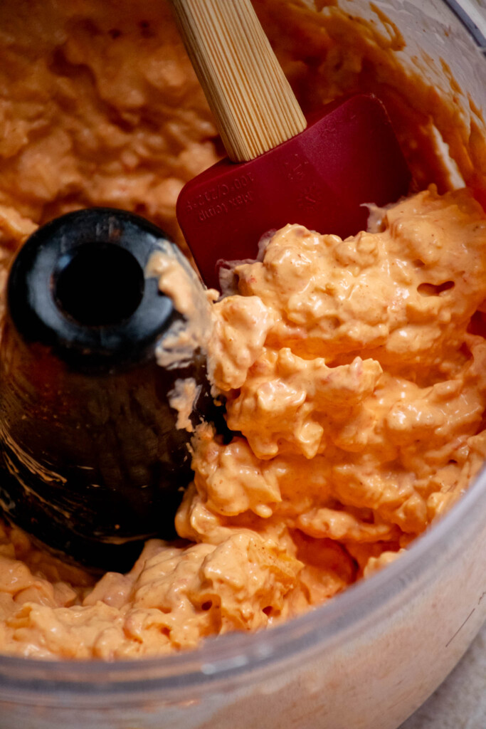 once combined, remove to a serving bowl and serve immediately, or store for 3 days in the refrigerator, and let sit out at room temperature for 30 minutes before serving. 