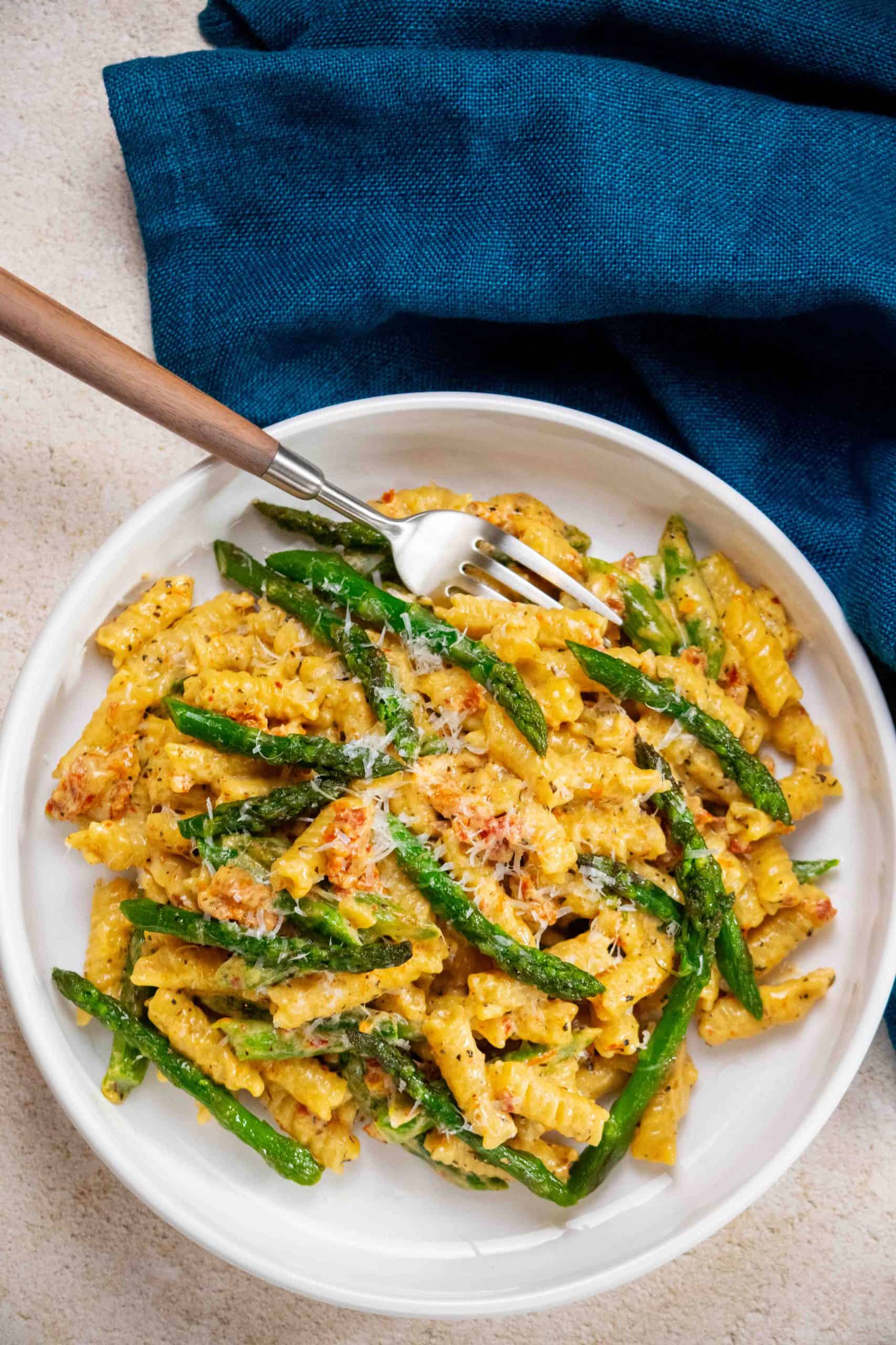 One Pan Pasta with Asparagus and Sun Dried Tomatoes