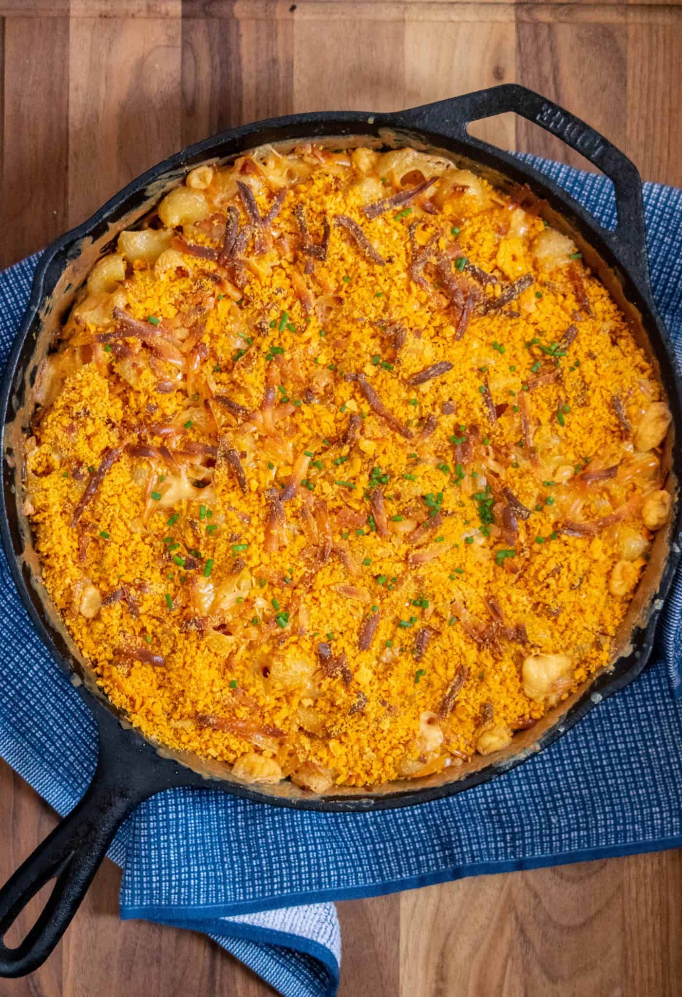 Skillet Mac and Cheese with Smoked Gouda and Cheez it Crust Jawns I