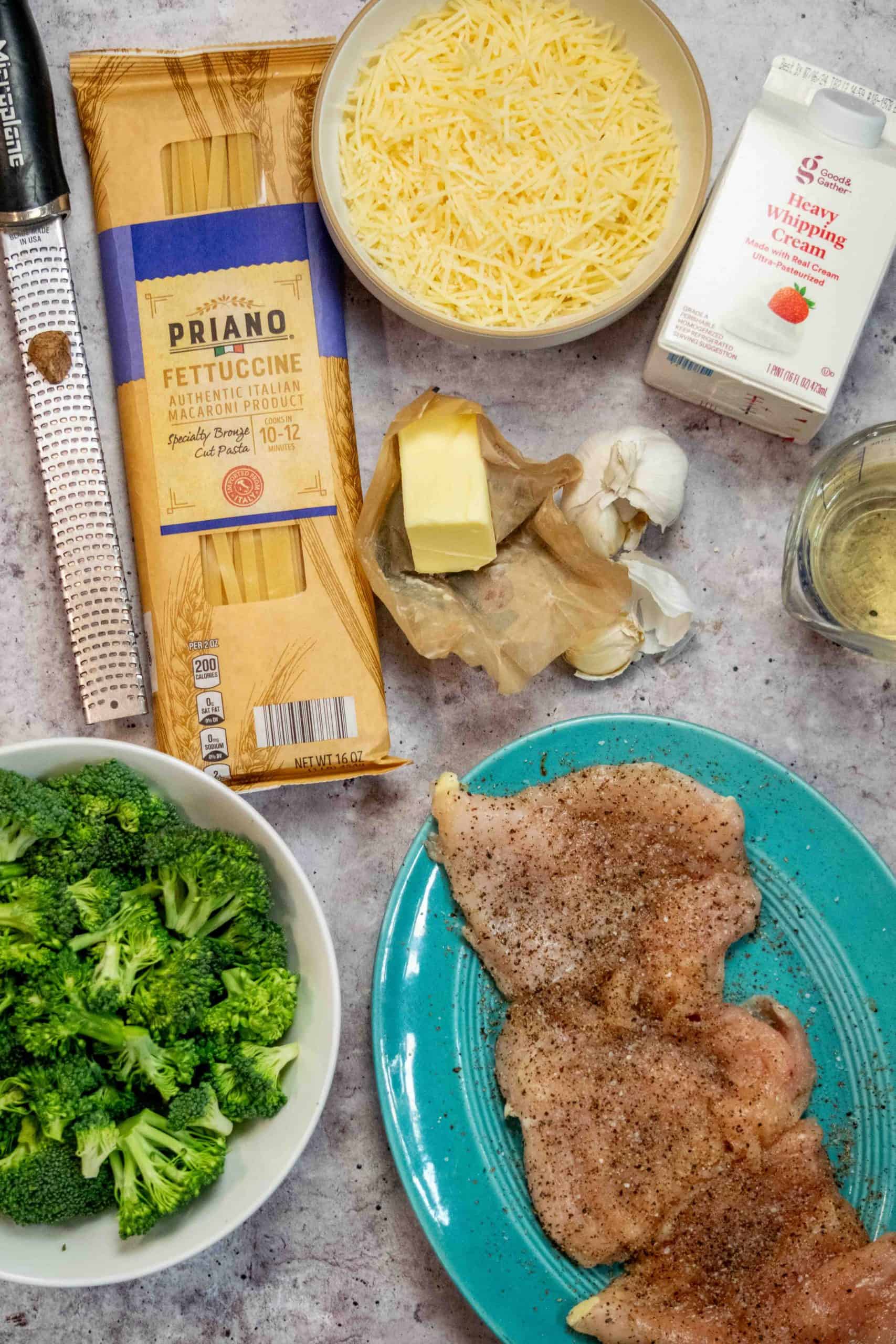 Fettuccine Alfredo with Chicken and Broccoli Recipe ingredients