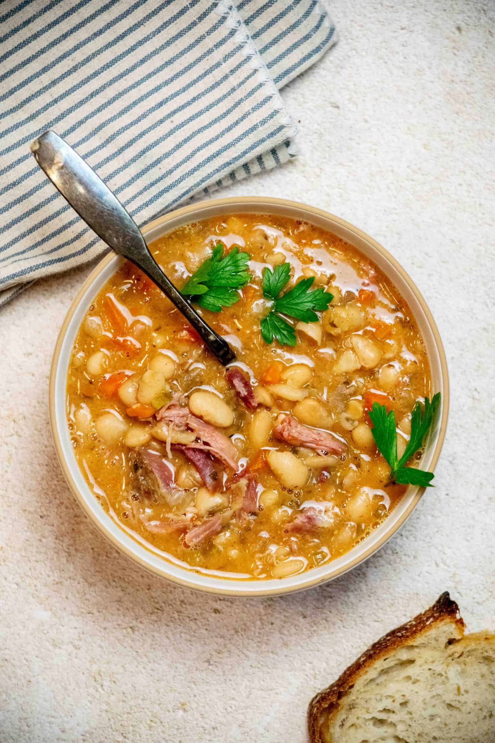 Easy Slow Cooker (Crockpot) Ham Bone Bean Soup
