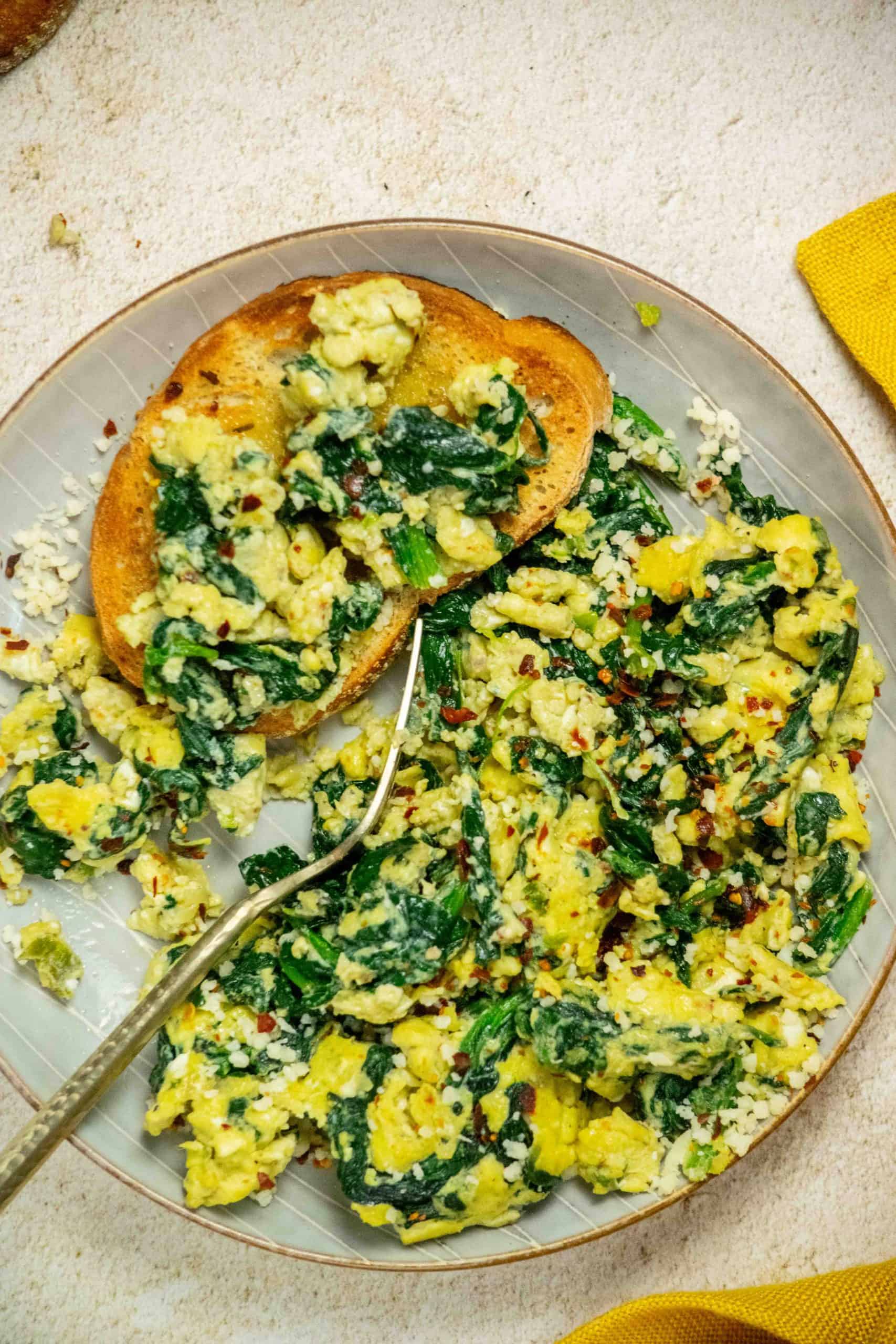 spinach scrambled eggs recipe