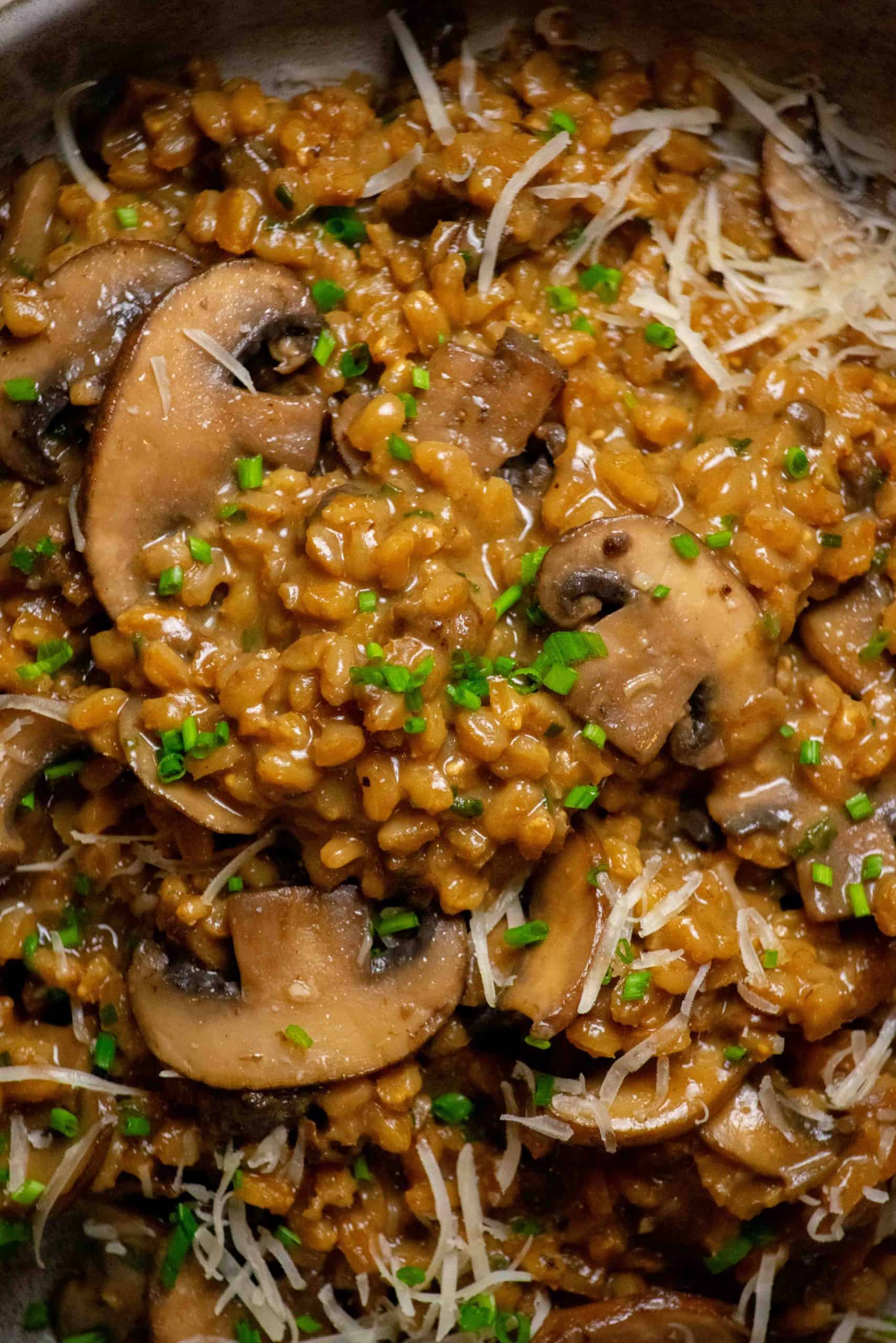Creamy Mushroom Parmesan Farrotto