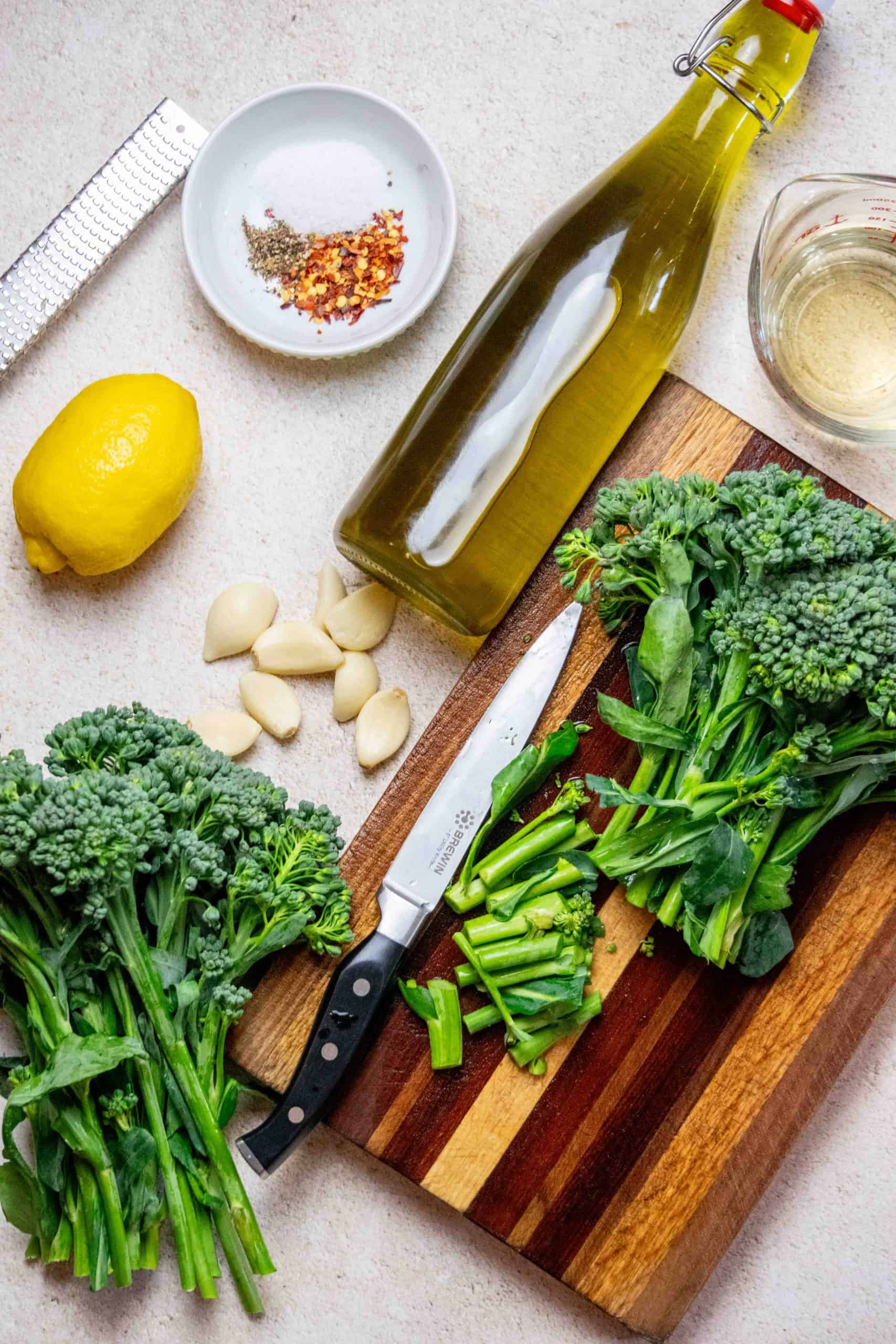 How to Cook Broccolini in a Pan- ingredients