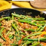 Green beans with bacon and onion