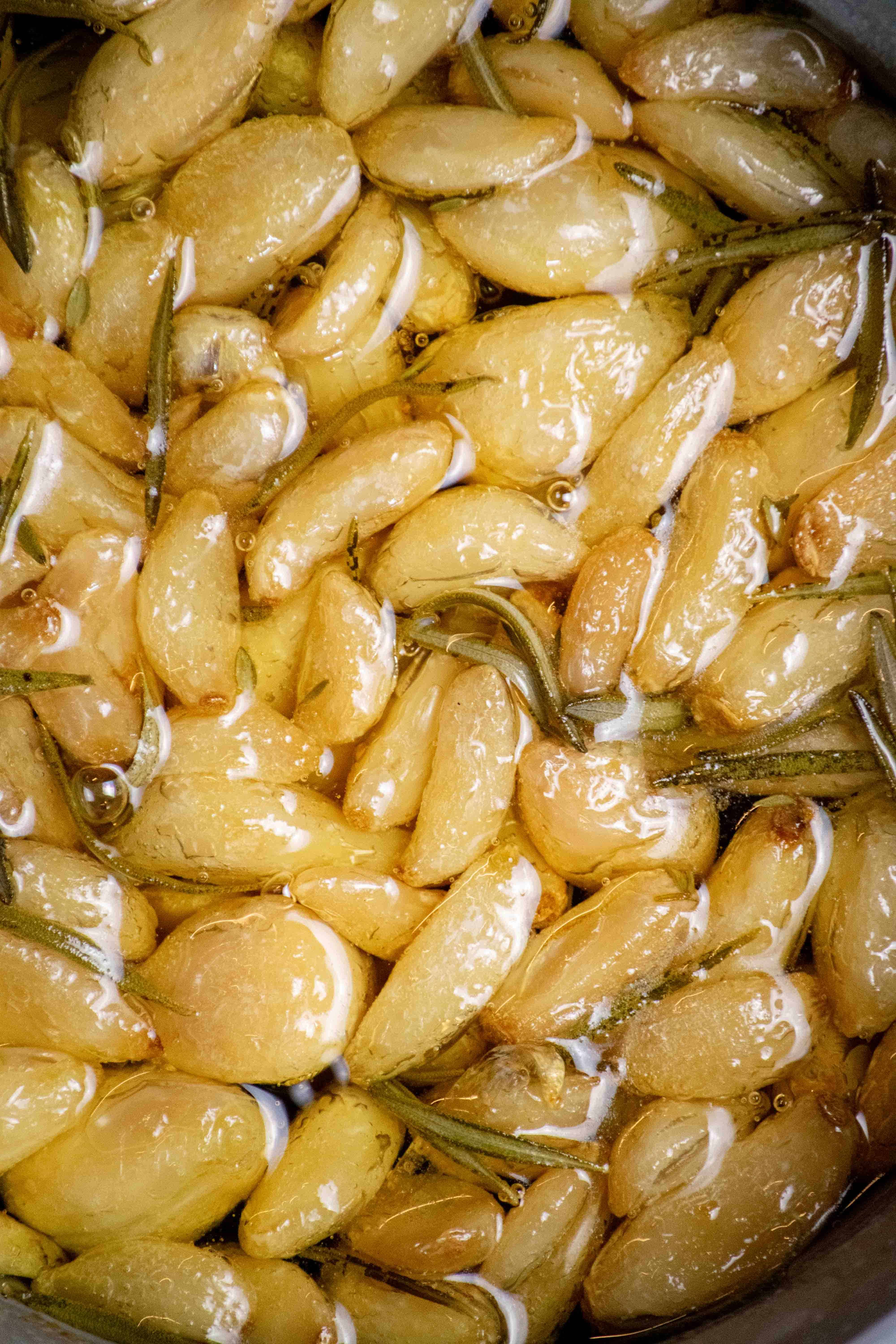 How to Make Easy Stovetop Garlic Confit with Herbs : Jawns I Cooked