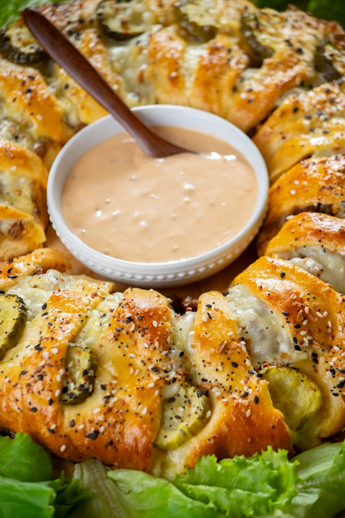 ground beef crescent rolls ring recipe