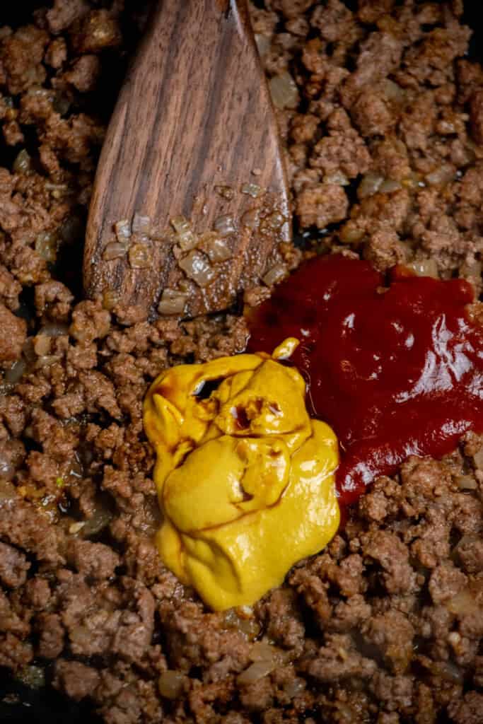 stir in the ketchup, mustard, and Worcestershire sauce, and cook 2 minutes, until warmed through. 