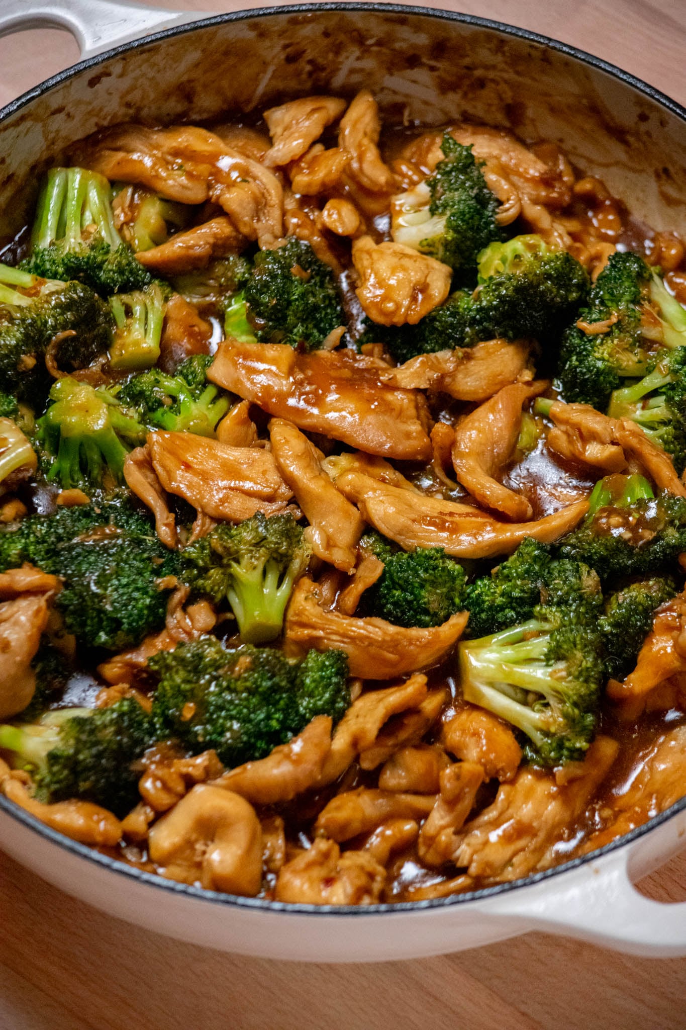Chinese Chicken and Broccoli (Saucy Stir Fry)