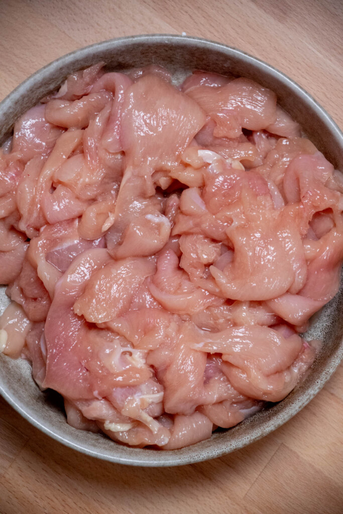 toss well with your hands, or a spatula until all chicken is well coated in the baking soda. Allow to marinate at room temperature for 20 minutes